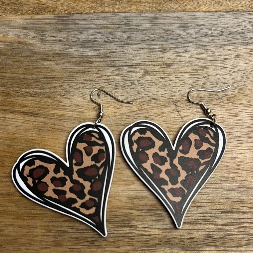 Leopard Print Heart Wooden Earrings NWOT